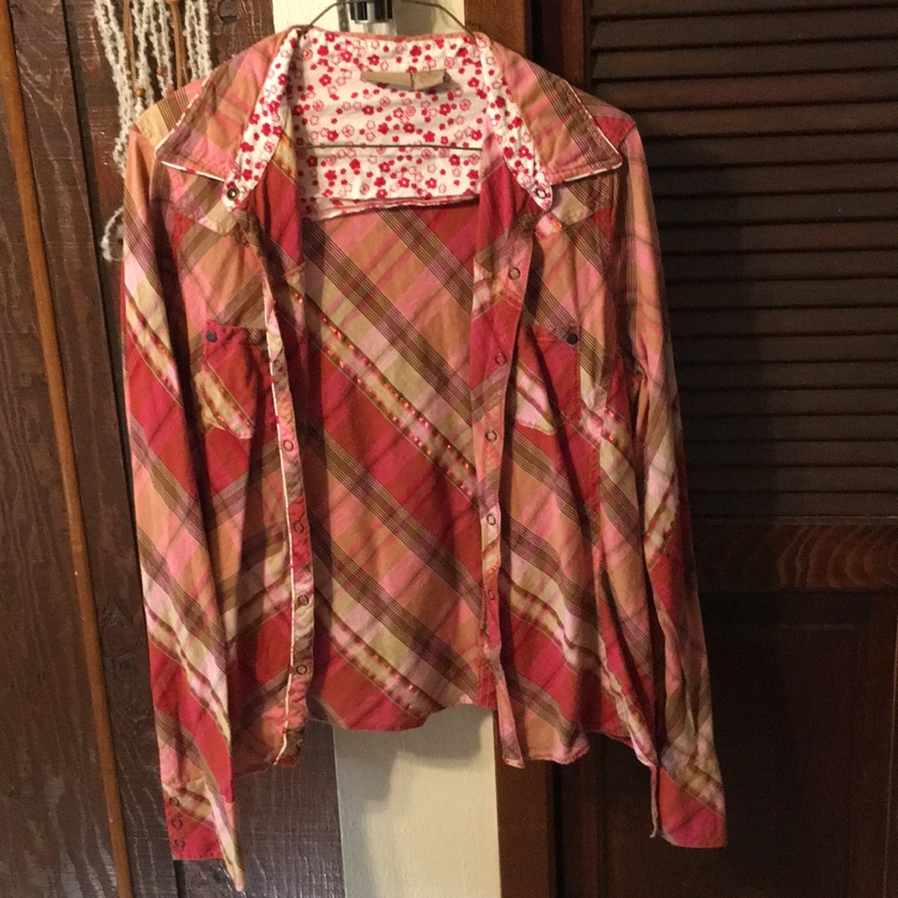 Long sleeve plaid button up